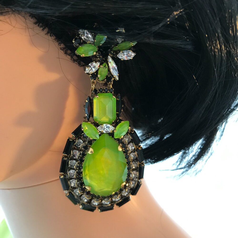 Neon earrings - Picture 10 of 16